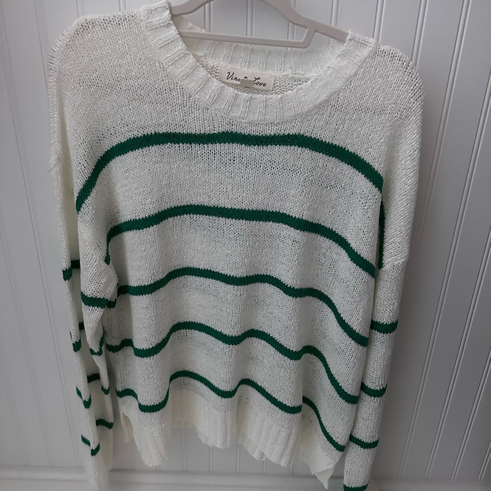 Vine & Love White and Green Crew Neck Sweater